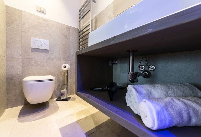 2 베드룸 이그제큐티브 아파트, Lamasu Rioverde   Lago Di Garda