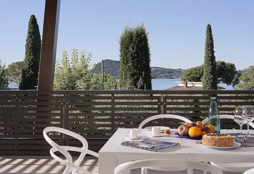 2ベッドルームのエクゼクティブアパートメント, Lamasu Rioverde Lago Di Garda