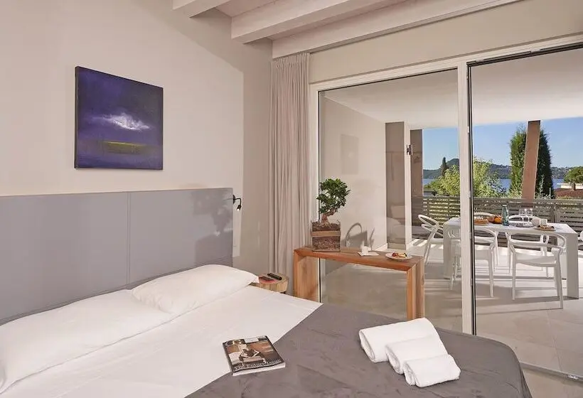 2ベッドルームのエクゼクティブアパートメント, Lamasu Rioverde Lago Di Garda
