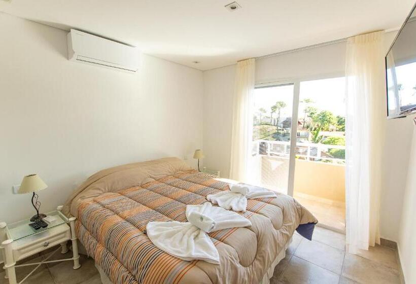 标准三人间, Brezos Hotel & Spa