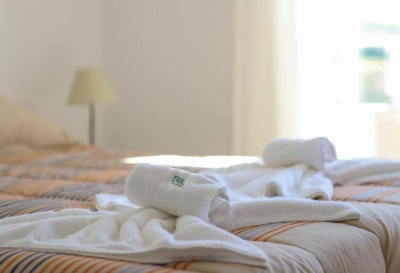 标准三人间, Brezos Hotel & Spa