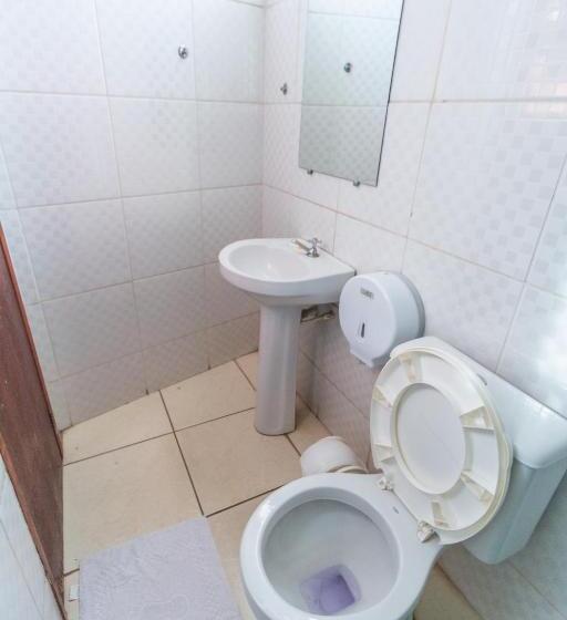 חדר אקונומי לארבעה, Alfa Hotel Vespasiano