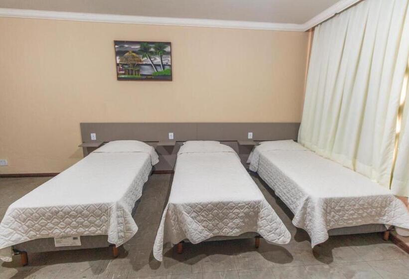 חדר אקונומי לארבעה, Alfa Hotel Vespasiano