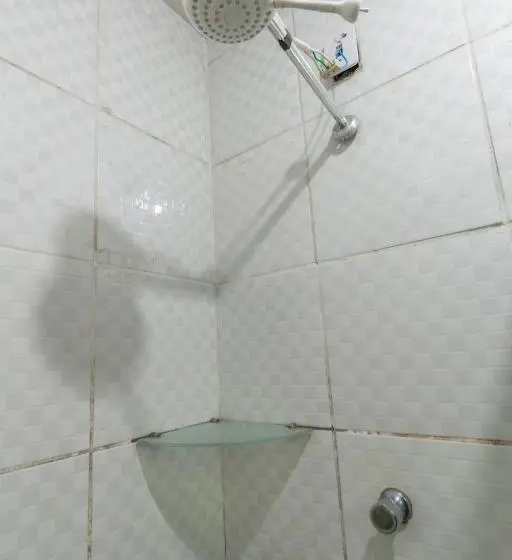 エコノミートリプルルーム, Alfa Hotel Vespasiano
