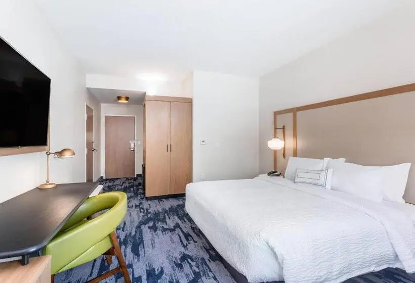 キングサイズベッドのスタンダードルーム, Fairfield Inn & Suites By Marriott Jasper