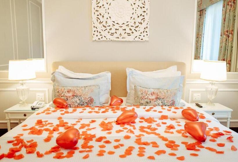 디럭스 룸 킹사이즈 침대, Reggia Catarina