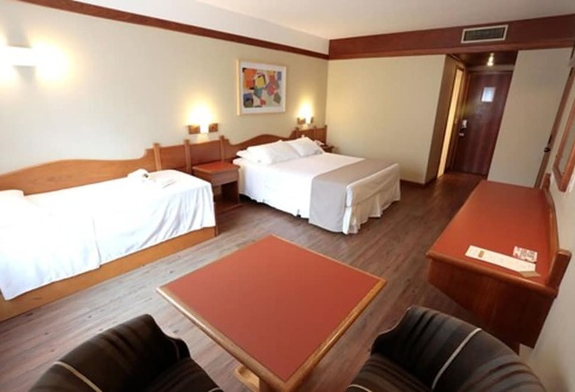 스탠다드 룸, Tri