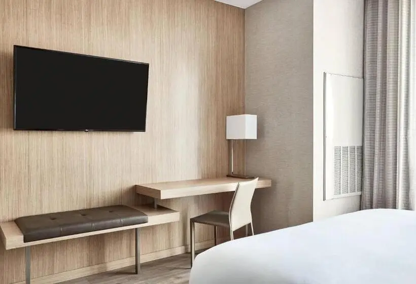 اتاق استاندارد با تخت بزرگ برای معلولان, Ac Hotel By Marriott Dallas Frisco