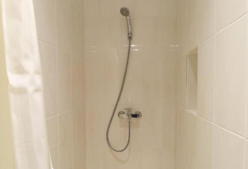 חדר משפחתי, Gelatik Bed And Breakfast