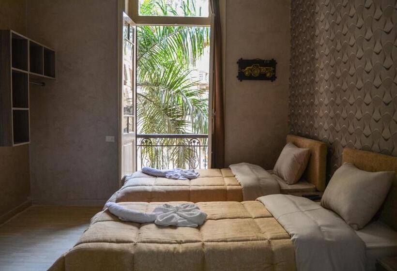 اتاق استاندارد یک تخته با سرویس بهداشتی مشترک, Holy Sheet Hostel
