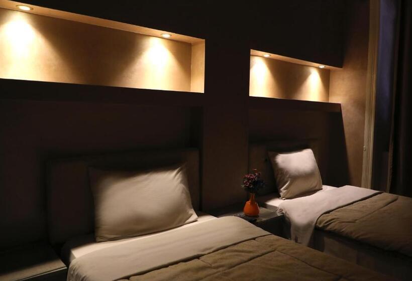 اتاق استاندارد یک نفره, Holy Sheet Hostel