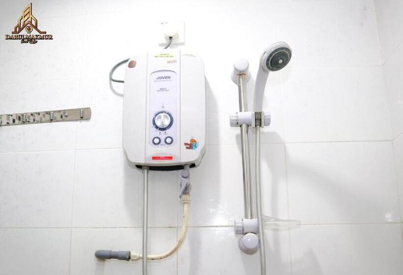 غرفة قياسية, Darulmakmur Scout Lodge