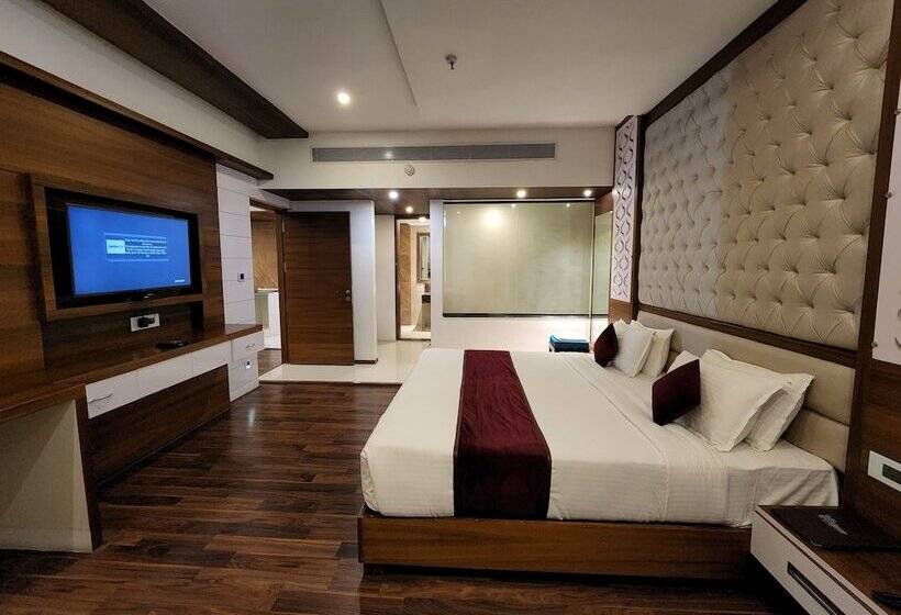 اتاق لوکس, Preethi International