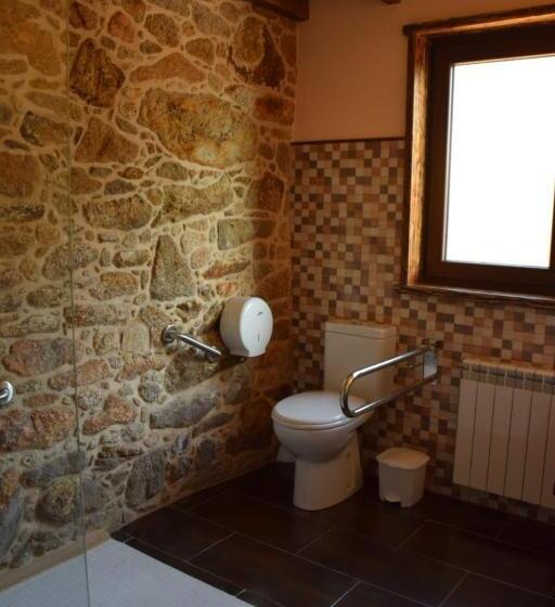 Standard room with outdoor bath, O Cabanel Albergue Bar