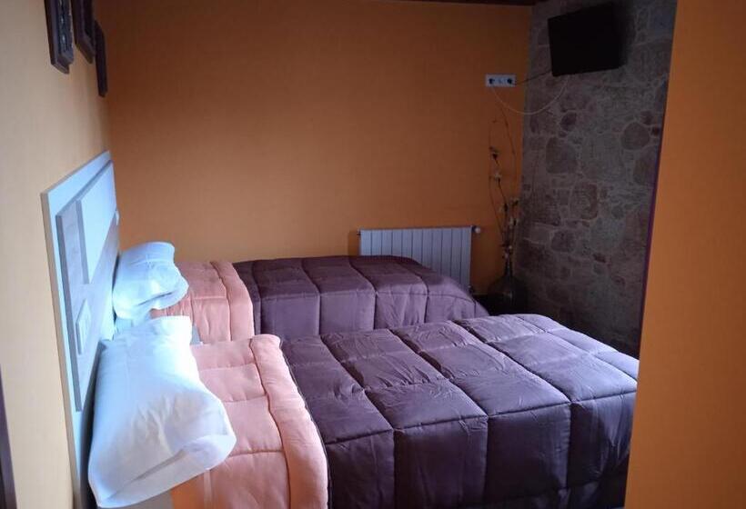 Standard room with outdoor bath, O Cabanel Albergue Bar