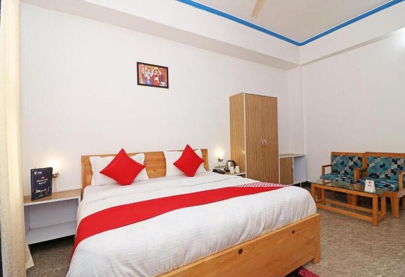 Трехместный Номер Классика, Oyo 26832 Hotel Ratnodaya