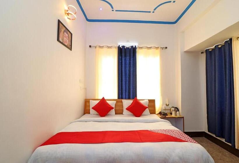 חדר קלאסי לשלושה, Oyo 26832 Hotel Ratnodaya