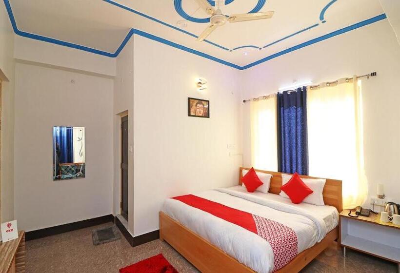 חדר קלאסי לשלושה, Oyo 26832 Hotel Ratnodaya