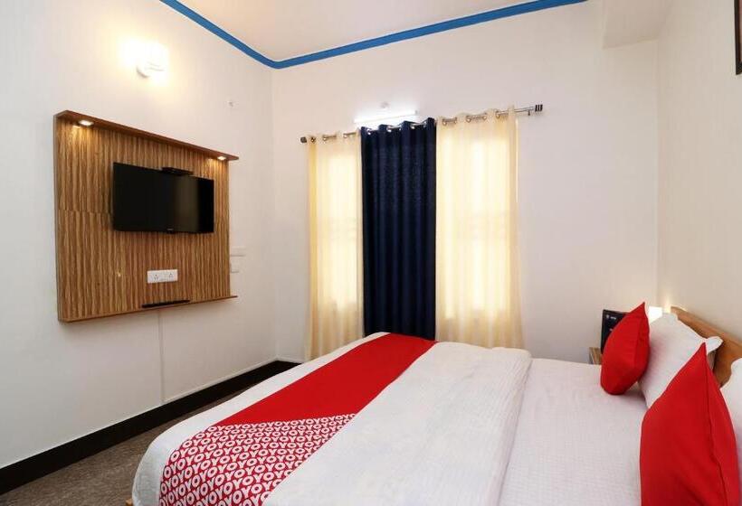 חדר קלאסי לשלושה, Oyo 26832 Hotel Ratnodaya