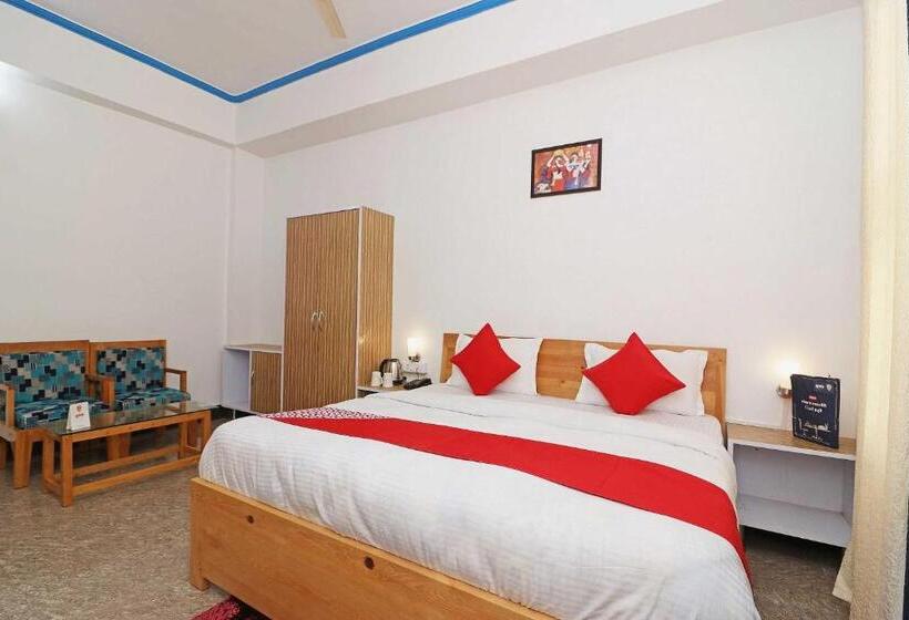 Трехместный Номер Классика, Oyo 26832 Hotel Ratnodaya