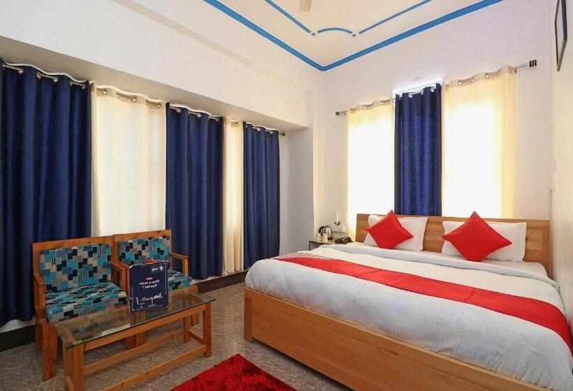 חדר קלאסי לשלושה, Oyo 26832 Hotel Ratnodaya