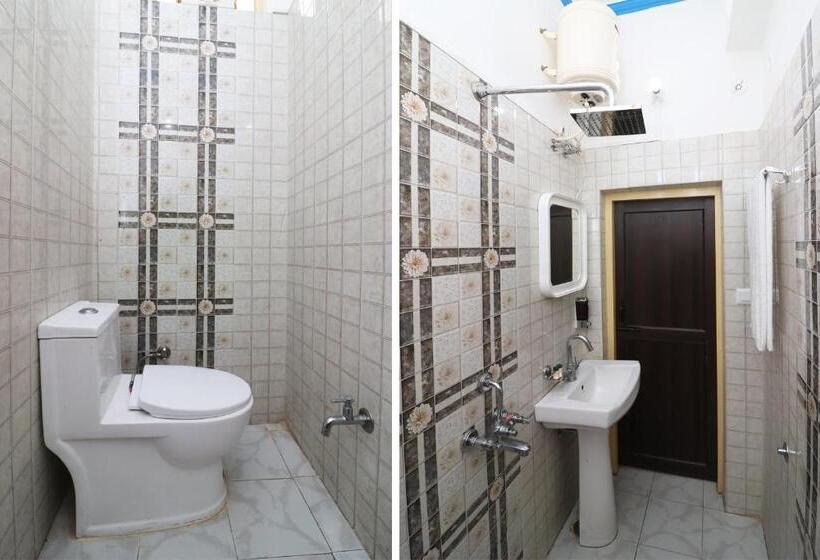 חדר קלאסי לשלושה, Oyo 26832 Hotel Ratnodaya