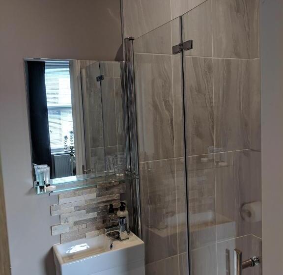 Номер Deluxe Кровать Кинг, Lion House Bed & Breakfast With Restaurant