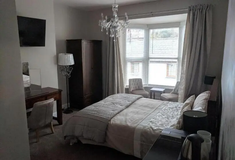 キングサイズベッドのスタンダードルーム, Lion House Bed & Breakfast With Restaurant