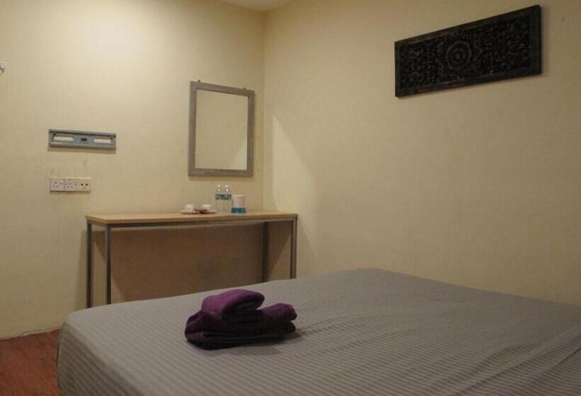 غرفة قياسية, Oscar Inn