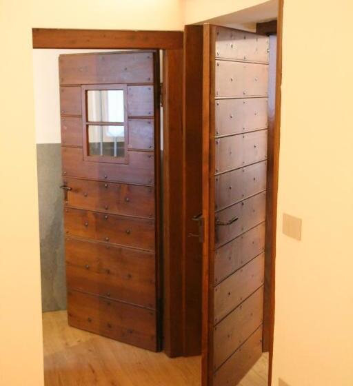 דירת חדר, Residence Kalipè