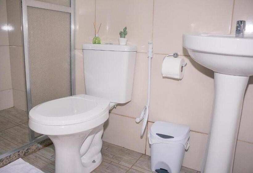 Basic Kolmen Hengen Huone, Pousada Solar Tropical