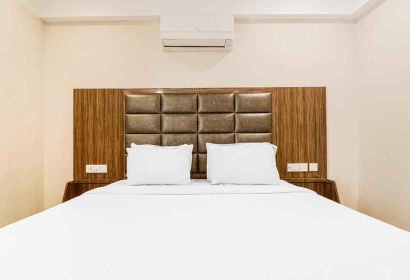 اتاق کلاسیک سه تخته, Collection O Edassery Resort