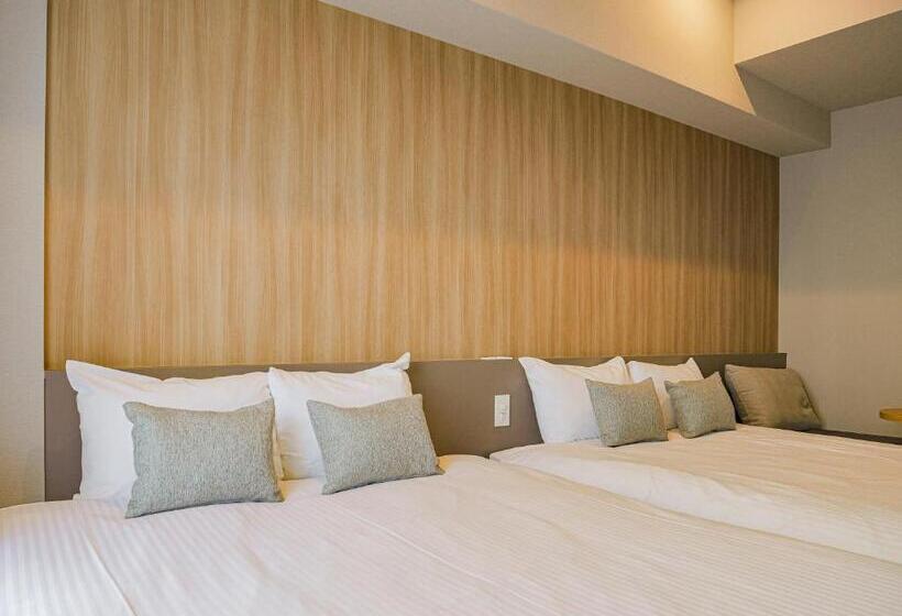 Номер Стандарт, Nico