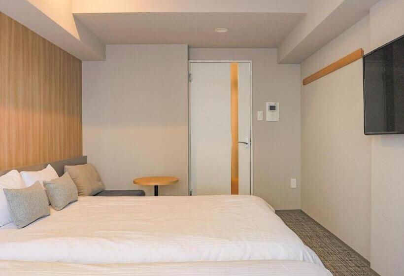 Номер Стандарт, Nico