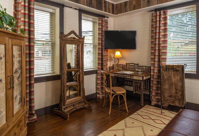 山景套房, The White Birch Inn