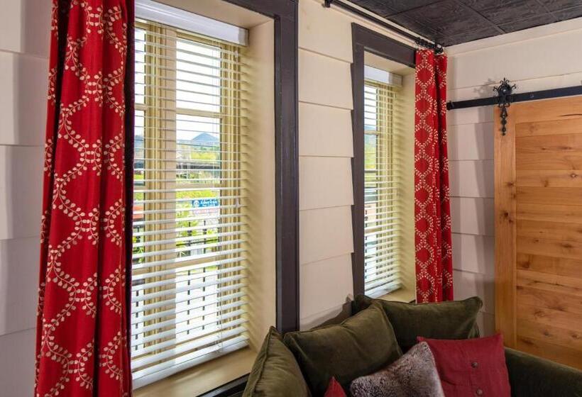 山景套房, The White Birch Inn