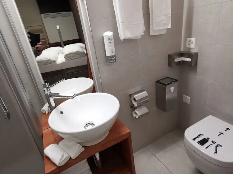 バルコニー付きスタンダードルーム, Boutique Hotel Bs16 Before Bern City Parking Gratis