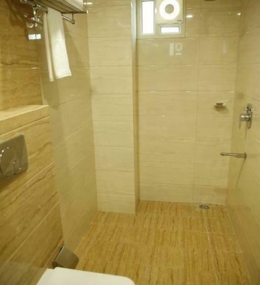 Standard Room, De Villa Inn