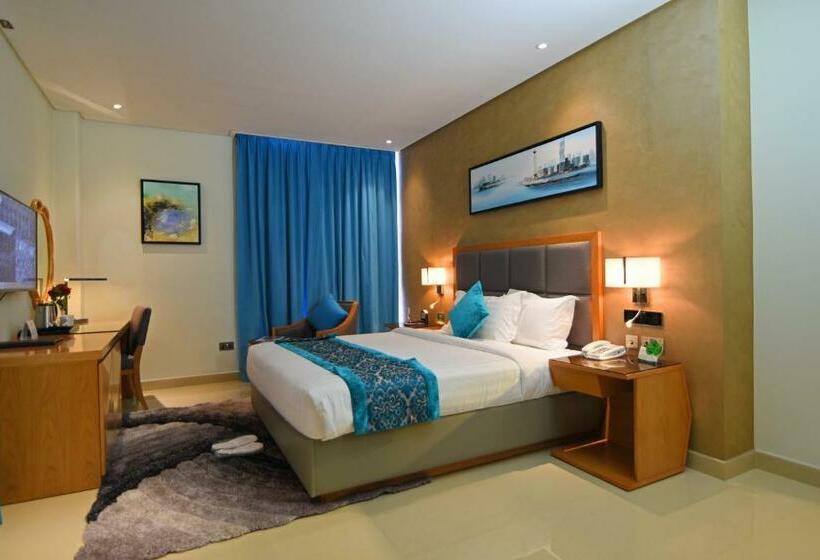 اتاق لوکس با تخت بزرگ, Meshal