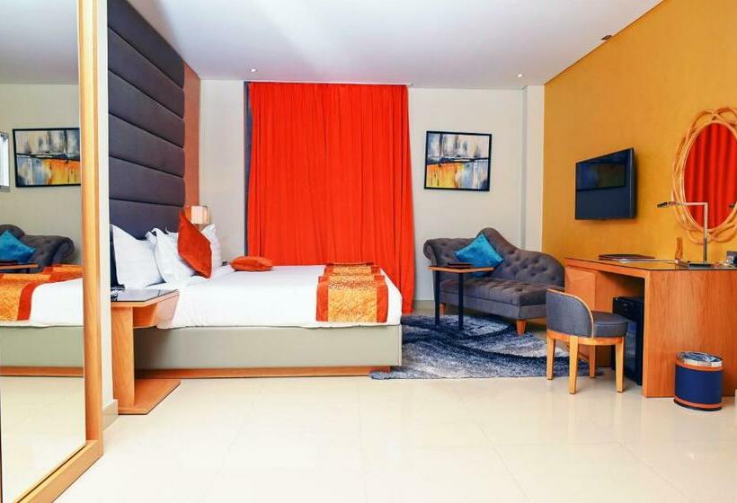 سوییت جونیور با بالکن, Meshal