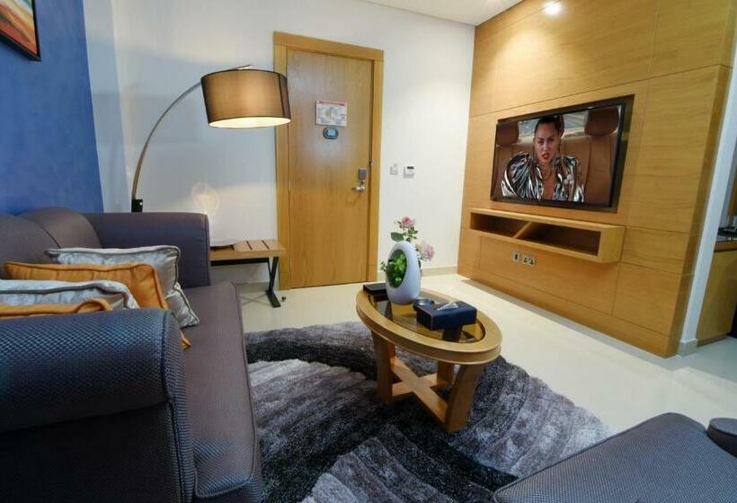 سوییت جونیور با بالکن, Meshal