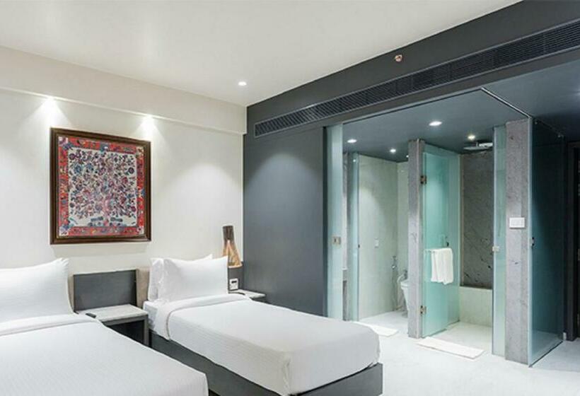 חדר סופריור עם מיטת קינג, Binori