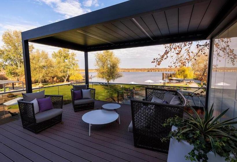 غرفة ديلوكس مزودة بشرفة, Donautica Hotel & Restaurant