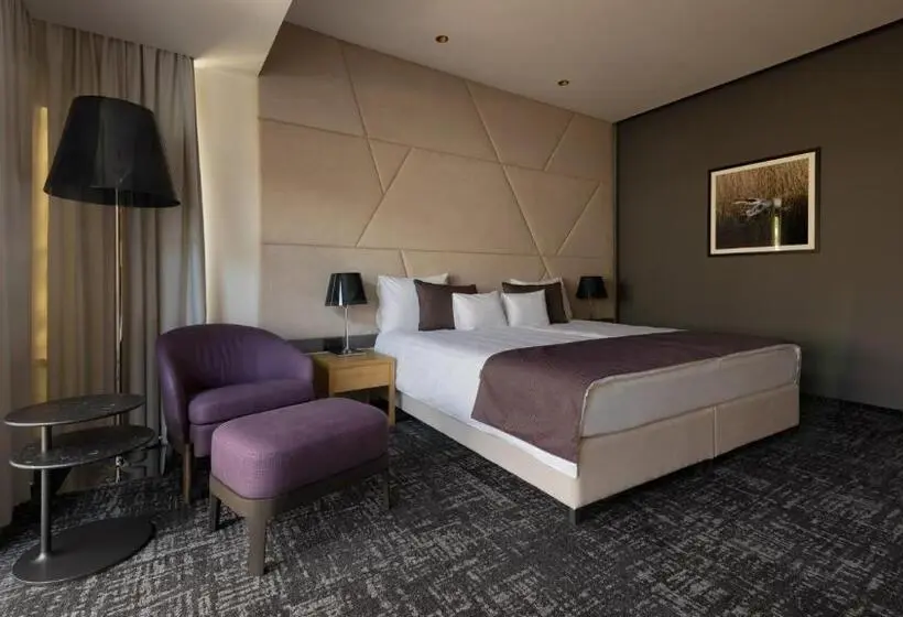 バルコニー付きデラックスルーム, Donautica Hotel & Restaurant