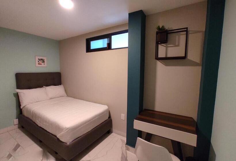 Quarto Estandar Individual Banheiro Compartilhado, Singular Sócrates