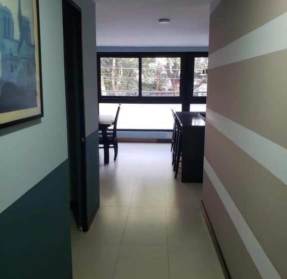 Apartamento 1 Dormitório, Singular Sócrates