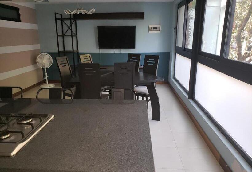 Apartamento 1 Dormitório, Singular Sócrates