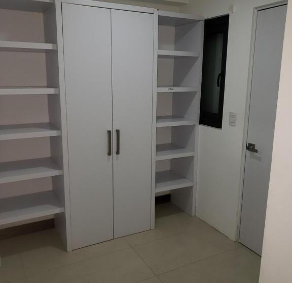 Apartamento 1 Dormitório, Singular Sócrates