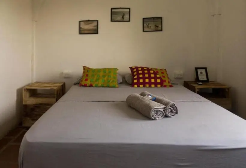 اتاق استاندارد, The Corner Hostel