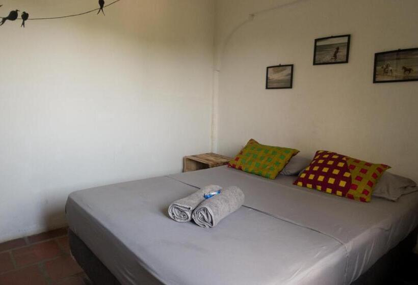 חדר סטנדרט, The Corner Hostel